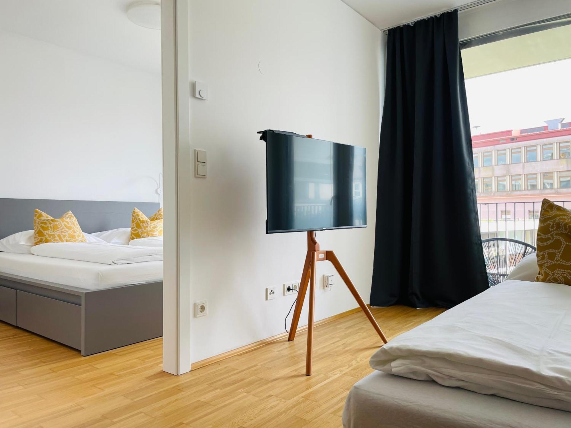 Apstay Center I Free Parking I Self Check-in Apartment