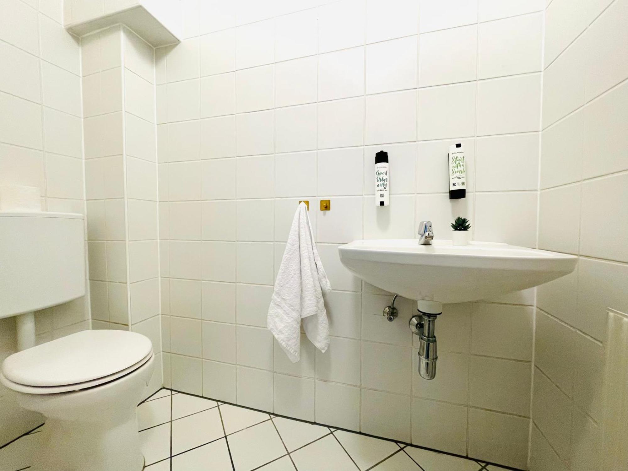 Apartment Apstay Center I Free Parking I Self Check-in *