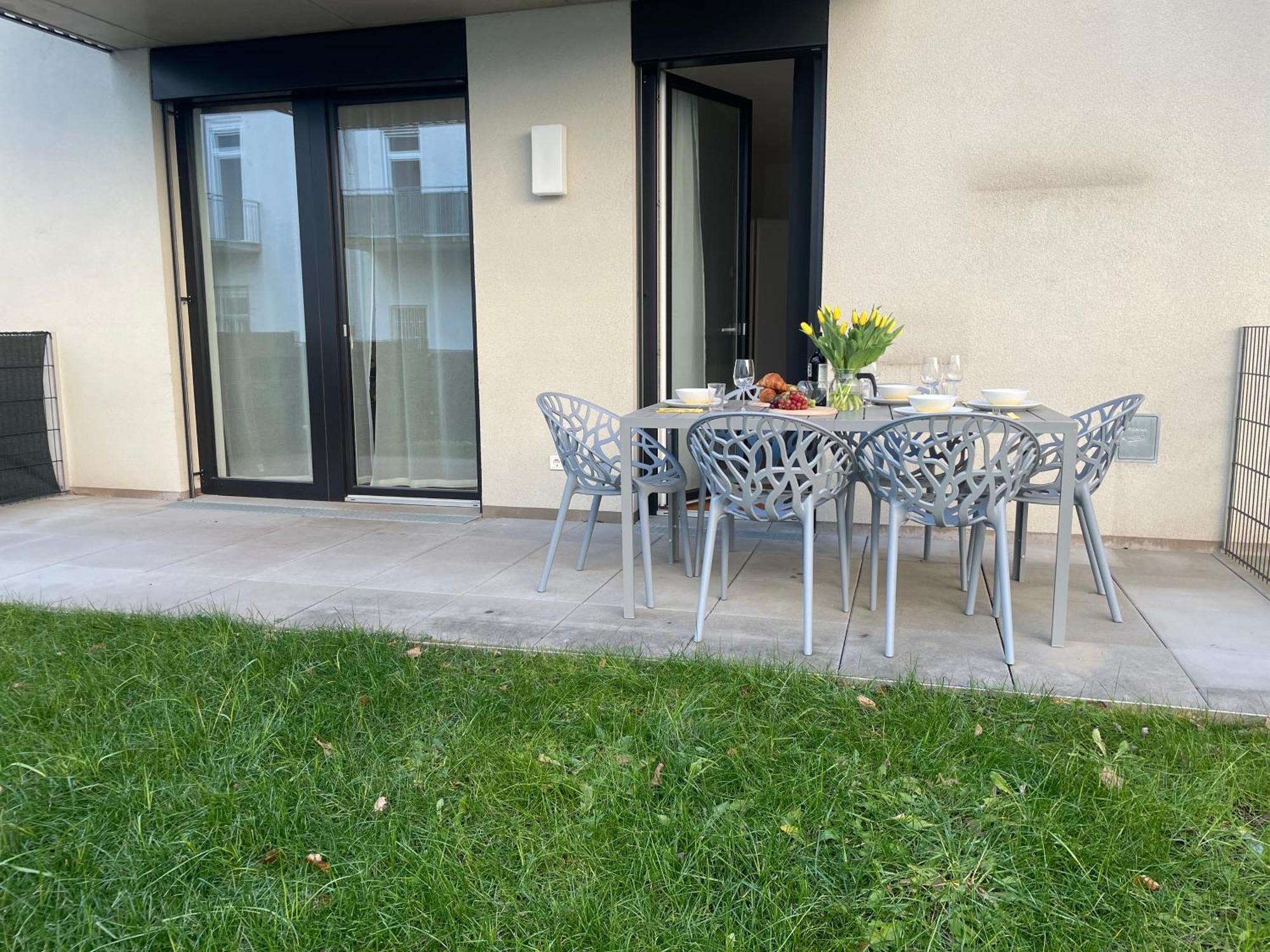 Apstay Center I Free Parking I Self Check-in Graz