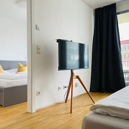 Apstay City Center I Free Parking I Self Check-In Graz Exterior photo
